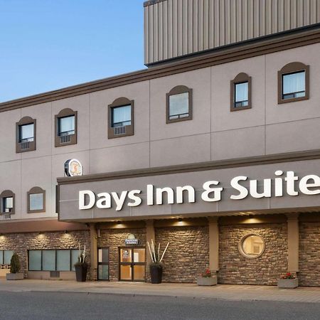 Days Inn & Suites By Wyndham Sault Ste. Marie On Zewnętrze zdjęcie