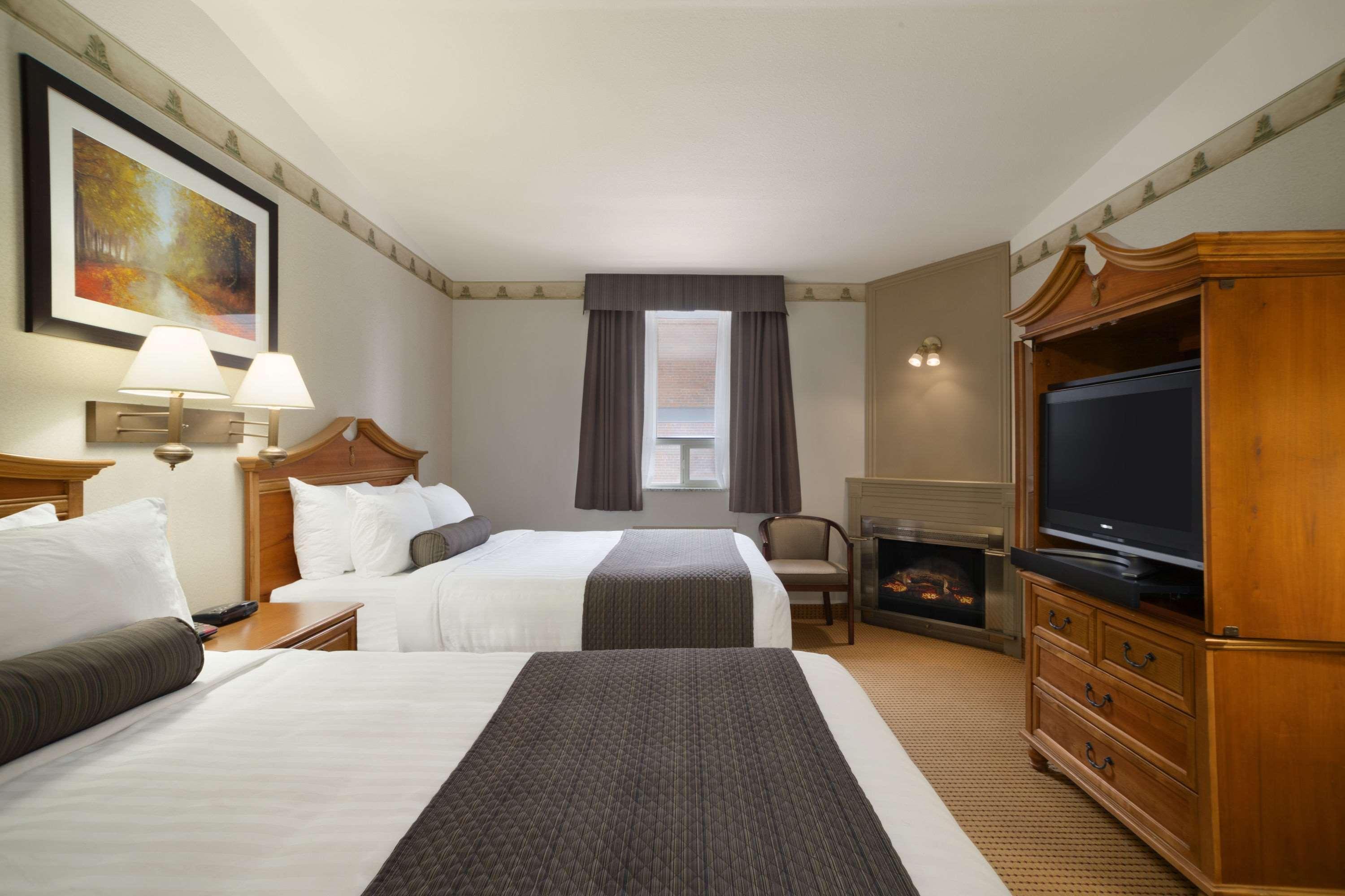 Days Inn & Suites By Wyndham Sault Ste. Marie On Zewnętrze zdjęcie