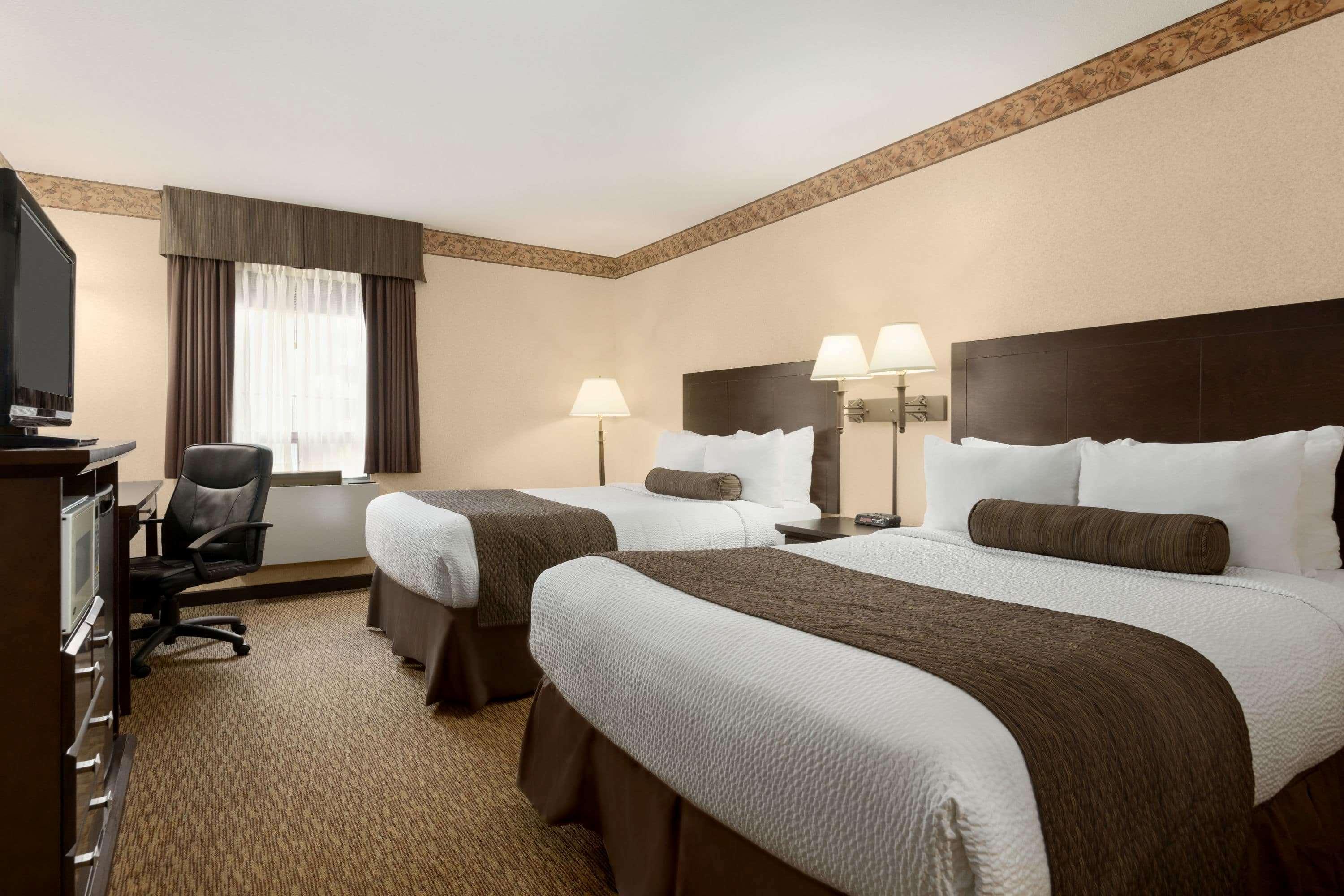 Days Inn & Suites By Wyndham Sault Ste. Marie On Zewnętrze zdjęcie