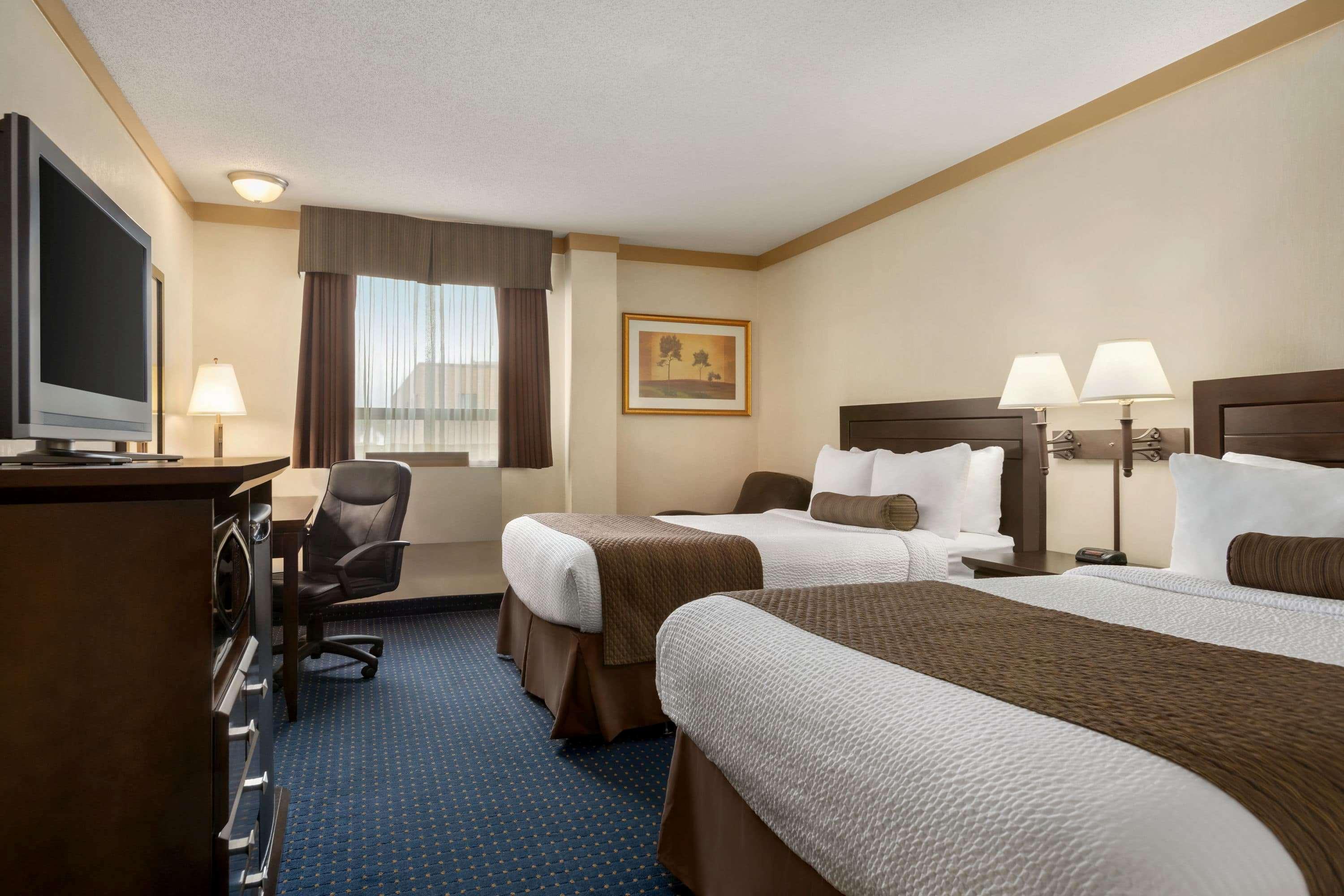 Days Inn & Suites By Wyndham Sault Ste. Marie On Zewnętrze zdjęcie