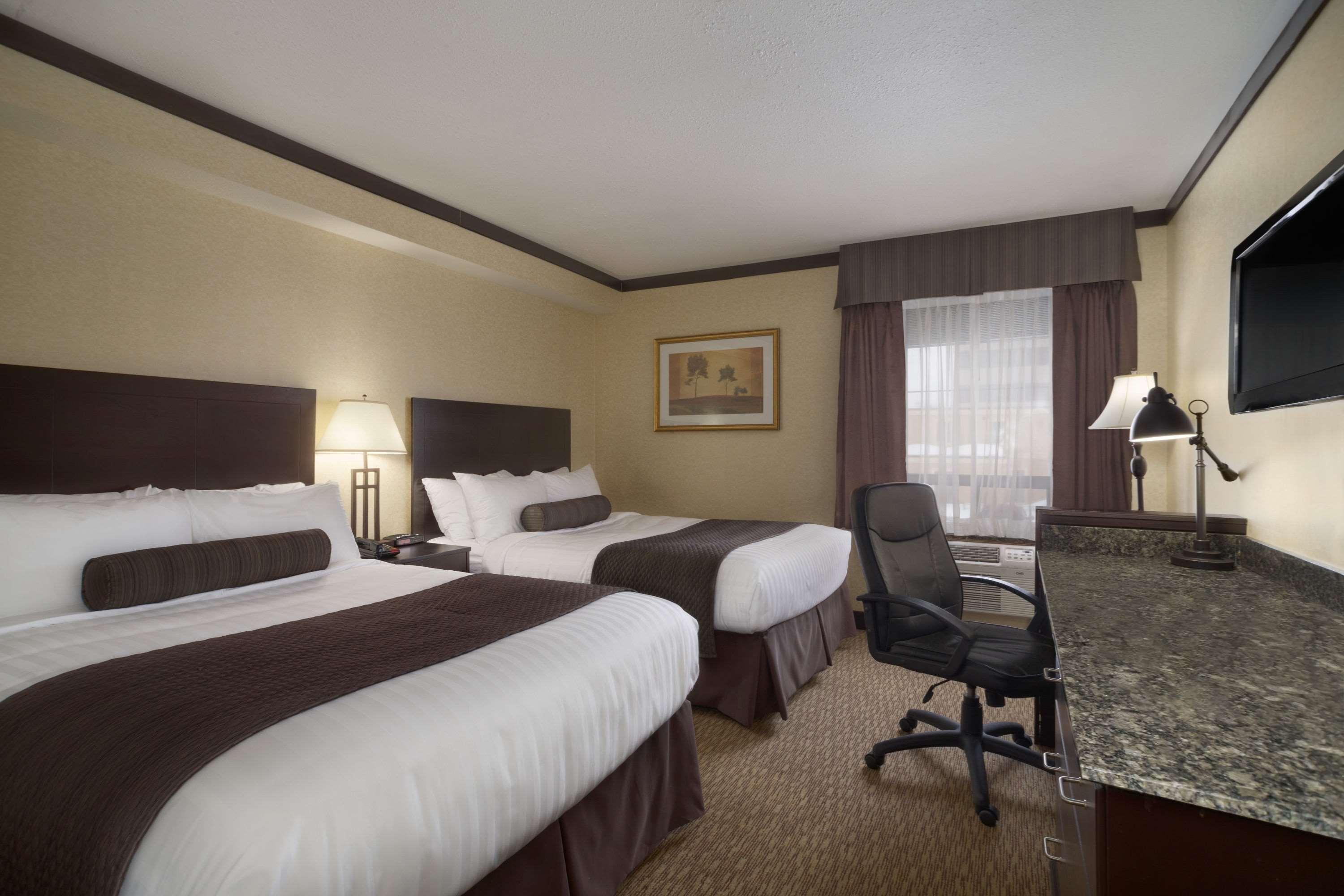 Days Inn & Suites By Wyndham Sault Ste. Marie On Zewnętrze zdjęcie