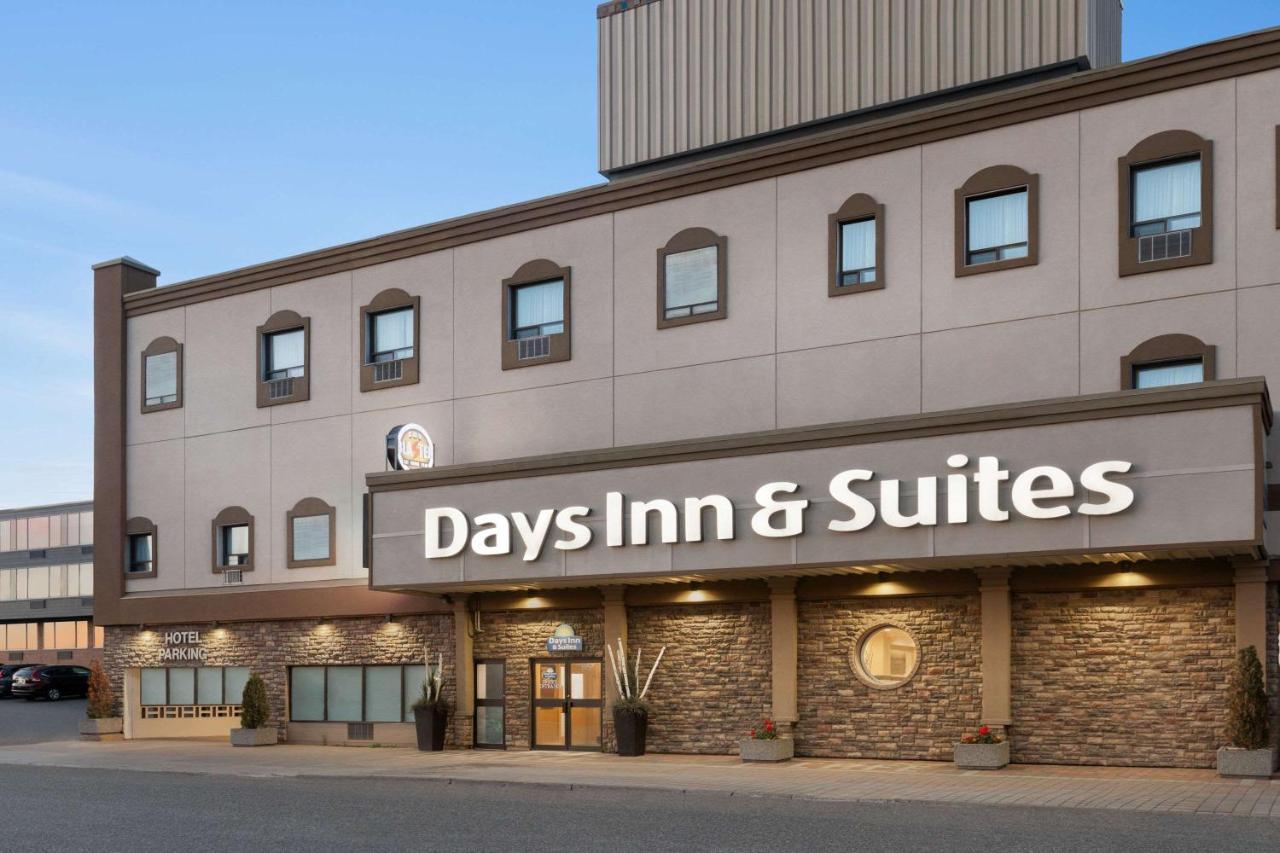 Days Inn & Suites By Wyndham Sault Ste. Marie On Zewnętrze zdjęcie